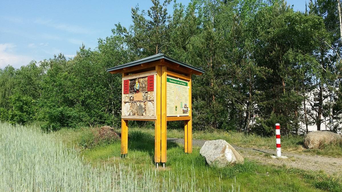 Insektenhotel am Jakobsweg Medingen